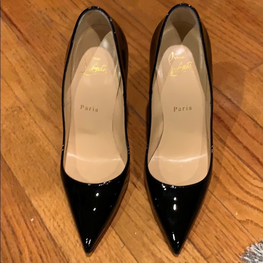 Christian Louboutin classic pumps